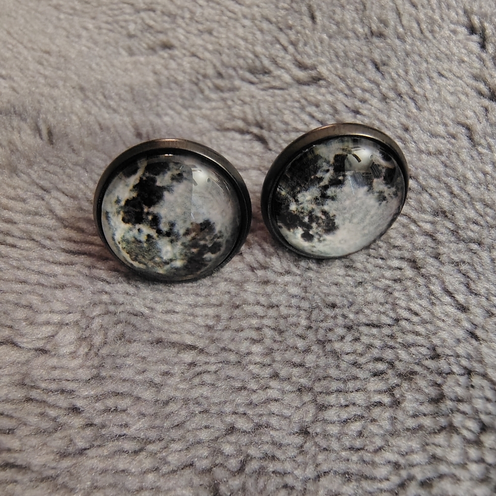 Full Moon Cabochon Stud Earrings